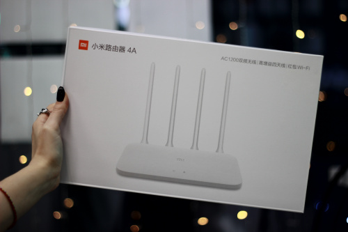 Wi-Fi роутер Xiaomi Mi Wi-Fi Router 4A фото 2
