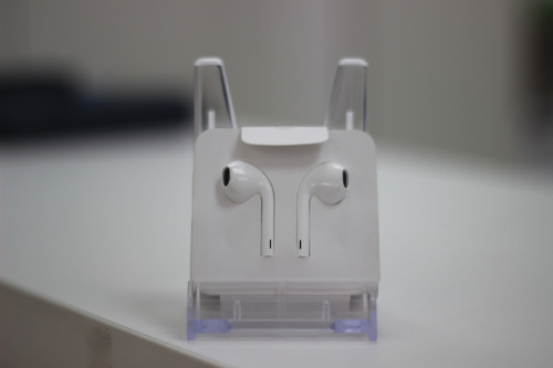 Наушники Apple EarPods с разъёмом Lightning, кабель 1.2 м, цвет белый, контроллер с микрофоном фото 3