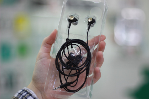 Наушники внутриканальные HOCO M70 Graceful, Carbon Fiber, микрофон, кнопка ответа, кабель 1.2м, цвет: чёрный фото 3